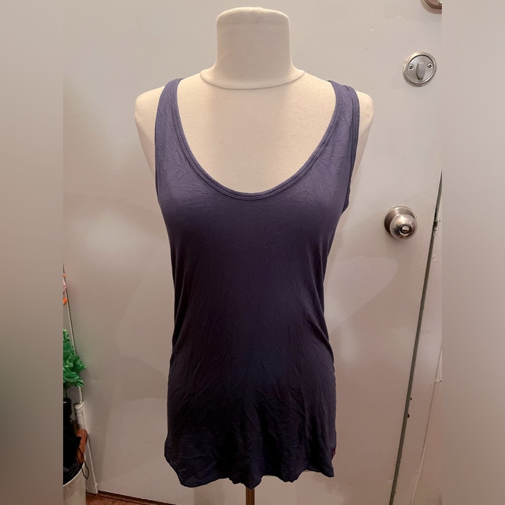 Aurorae racer back blue tank, for yoga or work out, sz L